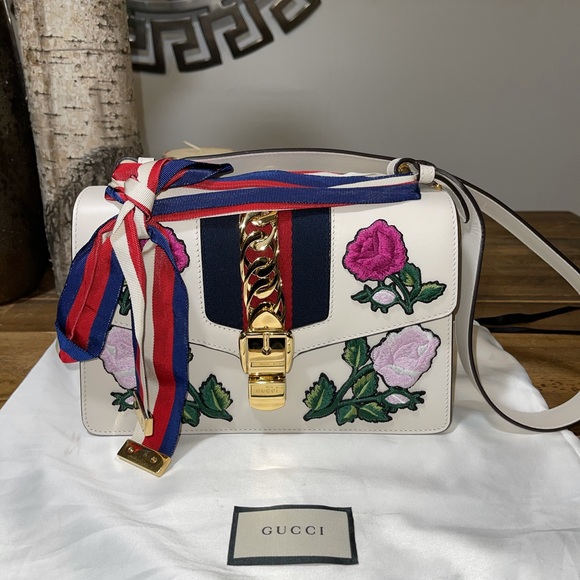 Gucci Sylvie Embroidered Bag - Picture 7 of 15
